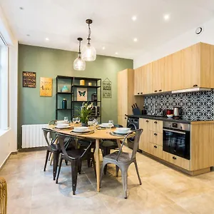 Amazing - 2br-6p - Bastille Apartment