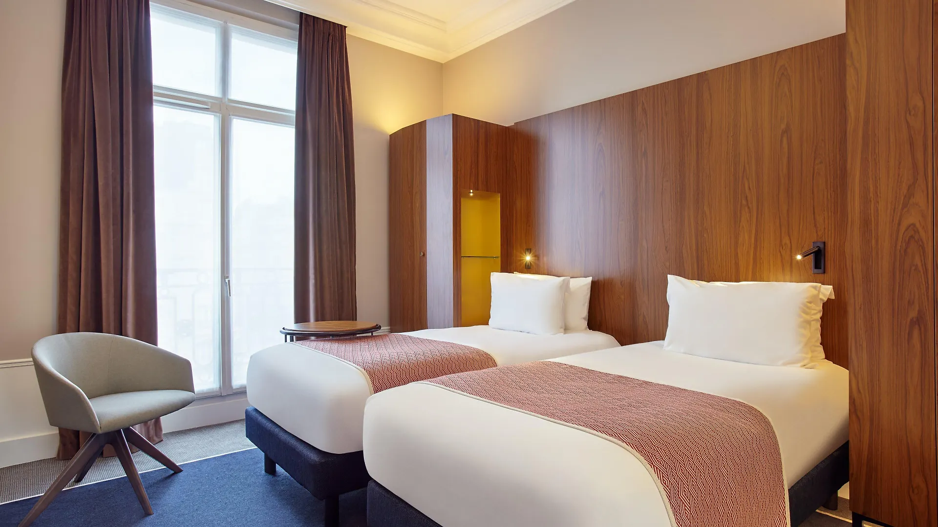 Holiday Inn Paris - Gare De Lyon Bastille By Ihg 4*,