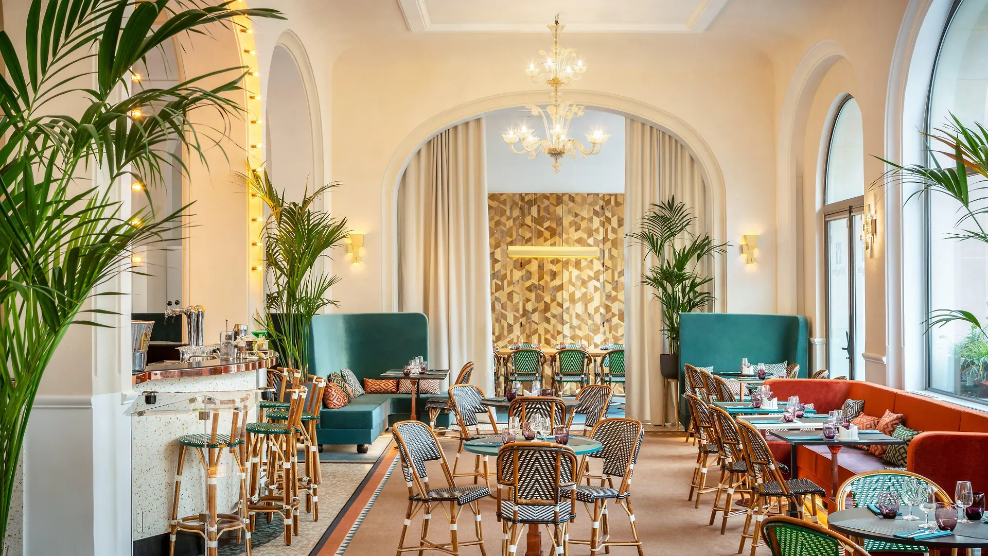 Holiday Inn Paris - Gare De Lyon Bastille By Ihg 4*,  France